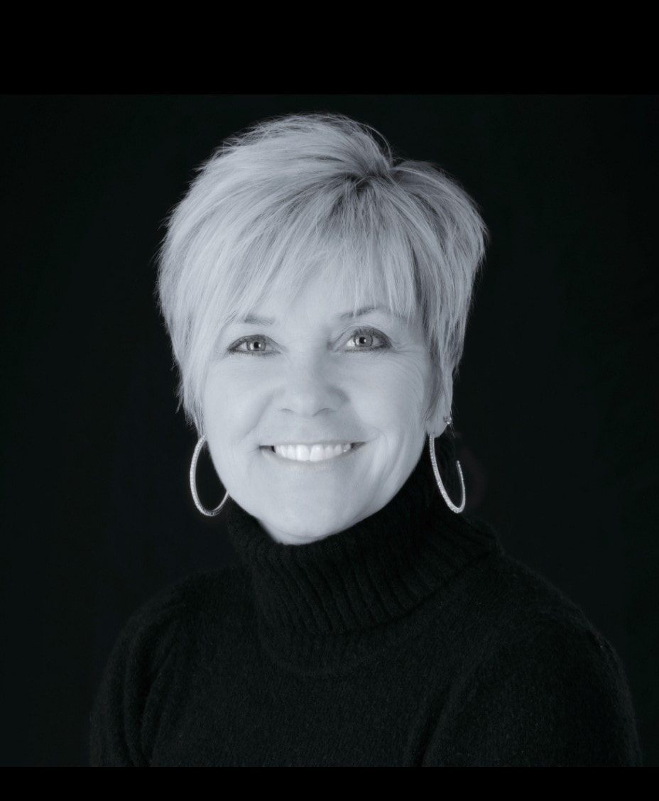 Author Diane Mullins