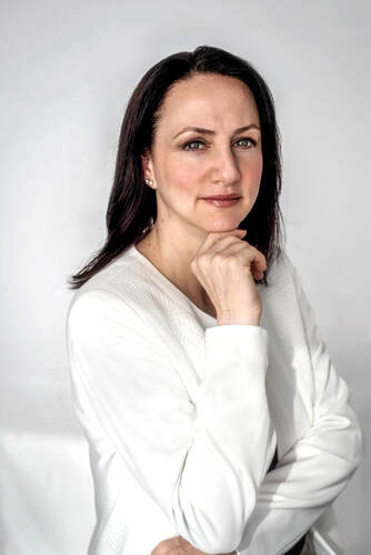 Author Sofia Bella Roma