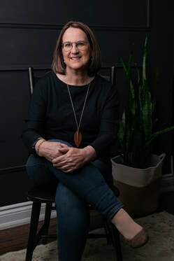 Author Marianne Scott